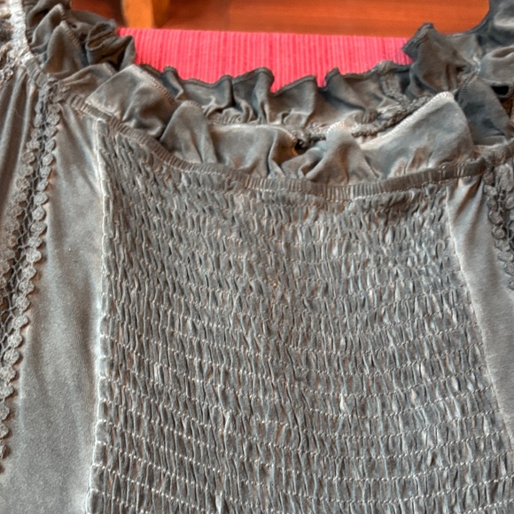 Elegant Black Lace Women's Top - Picture 5 of 5